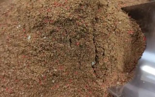 鳙鱼爱吃什么味型的食物，喜欢吃臭味、酸味和腥味的食物