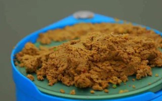 钓鲤鱼有什么诀窍，一般建议用4.5-5.4米的鱼竿