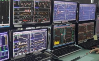 未来十年哪些职业较紧缺，资深金融分析师、律师、职业规划师等职业会比较紧缺