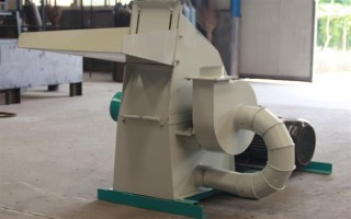 使用玉米粉碎机要注意什么，要用水泥把机器固定在地面上