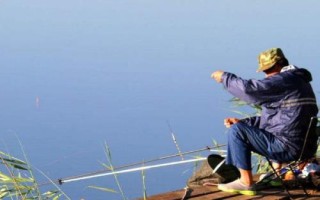 深秋能钓鲢鳙吗，可以垂钓但要注意使用合适的饵料