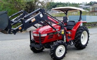 挑选农机具的注意事项，在证照齐全、有固定经营场所的单位那里购买