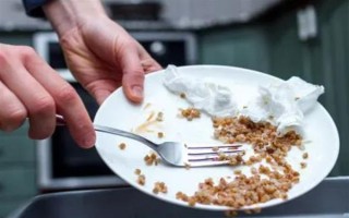 猪不能吃哪些食物，不可吃大蒜、生姜等