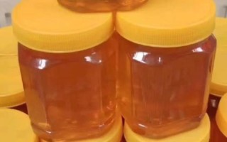 什么样的蜂蜜是好蜂蜜，是由蜜蜂采集花蜜酿制的