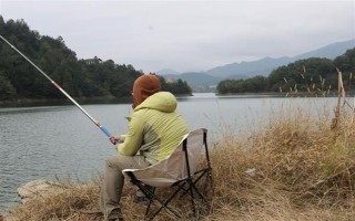 十月份能不能钓鲈鱼,适合在十月份钓鲈鱼