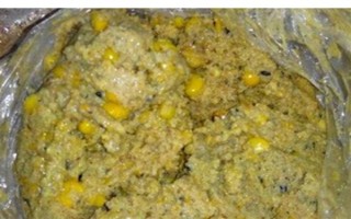 钓白条鱼用什么饵料，可选择自然饵或商品饵