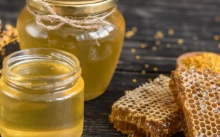 怎么看蜂蜜的好坏，根据气味、味道、有无气泡进行分辨