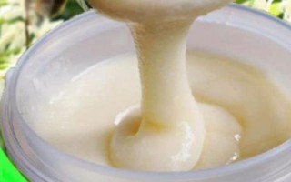 椴树白蜜变黄之后能否食用,变白原因可能是出现氧化但依然能食用