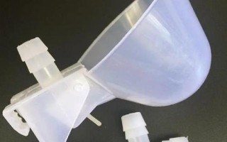 养鸽必需设备,需要巢盆、食槽、饮水器等设备