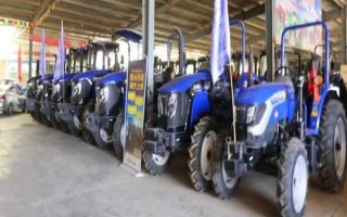 挑选农机具的注意事项，在证照齐全、有固定经营场所的单位那里购买
