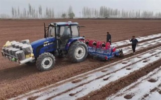 地膜覆盖机如何使用，膜卷外径通常以15-20厘米为宜