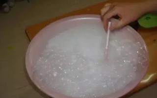 石楠树出现害虫能不能使用吡虫啉,受到金龟子的危害时可以用吡虫啉防治