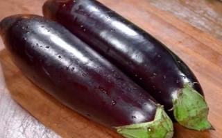 有哪些紫色菜，常见的有茄子、紫甘蓝、洋葱等