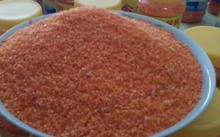 钓鱼窝料自制配方,可使用曲酒、玉米、麦麸等材料进行配制