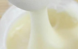 真的椴树蜜是什么样子的，属于浅色蜜种且具有特有的花香味