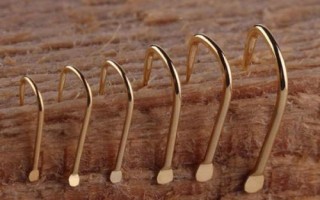 野钓适合用新关东钩还是袖钩,垂钓草鱼、鲤鱼等大鱼时更适合使用新关东钩
