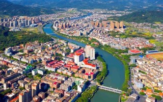 福建永春县的特产，有永春芦柑、佛手茶等