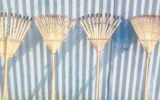 耙是用什么做成的，有铁质的也有竹制的