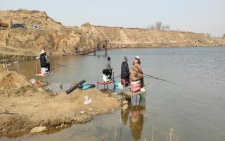 钓鱼好不好钓,与天气、饵料、钓点等相关