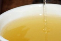 桂花蜂蜜是否真实存在，不存在此类蜂蜜、原因是蜜蜂无法在桂花上采集酿蜜原料