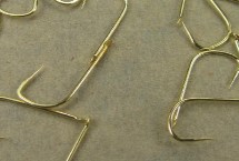 0.5号袖钩适钓鱼种，分无倒刺和有倒刺两种