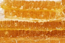 如何辨别假蜂巢蜜，形态和价格均不同