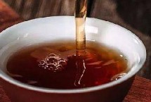 黑茶的品种，宜选择粗犷、大气、可过滤茶汤的茶具