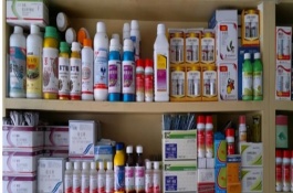 怎么防止买到假劣农药，可以看是否结块、分层等