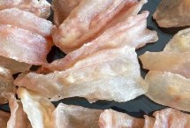 鳕鱼胶的价格，价格的高低与产地、规格等有关