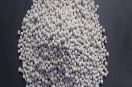 复合肥的使用注意事项，一般亩用量为30-40千克