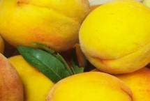 黄桃内部呈红色能不能吃，果肉变红表示已经熟透