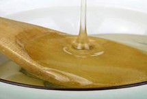 桂花蜂蜜是否真实存在，从色泽、香味、口感和结晶状态来分辨