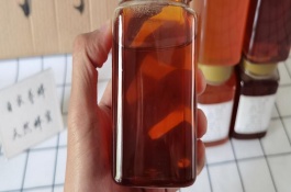 百花蜜和椴树蜜哪个更好，相同条件下百花蜜明显要优于椴树蜜