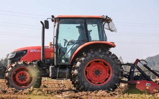 农机在高温天气下作业的注意事项,要使用凝点较高的柴油