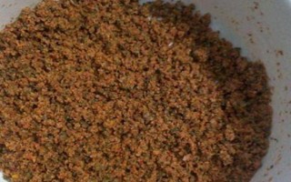 用哪种饵料钓翘嘴鱼，适合用小虾、泥鳅等腥饵