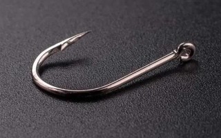 千又鱼钩的优点和缺点，其钩条粗能承受大鱼的冲击