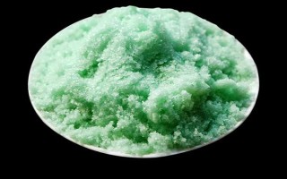 硫酸亚铁的使用方法，每隔10天左右喷施一次