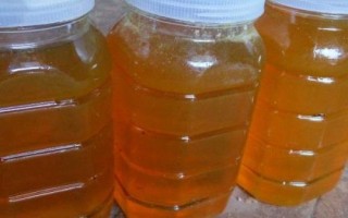 怎么鉴别正宗的土蜂蜜,真正的土蜂蜜具有类似药材的自然芳香味