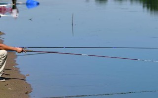 三月雨后如何钓鱼,首选水深1-2米的浅滩作为钓点